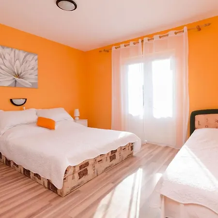 Helena Apartman Lopar