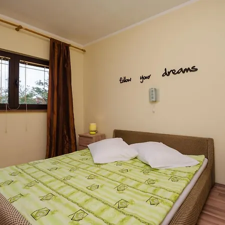 Helena Apartman Lopar