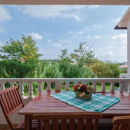 Apartman Helena Lopar