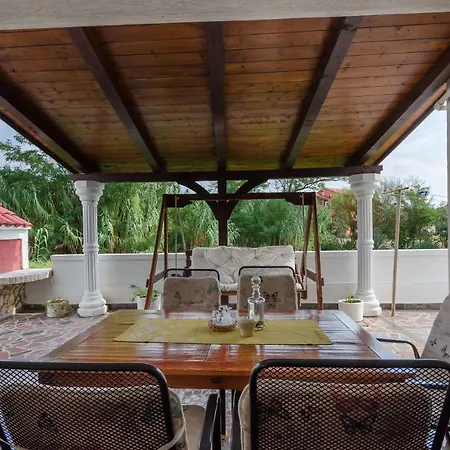 Apartman Helena Lopar