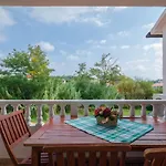 Apartman Helena Lopar