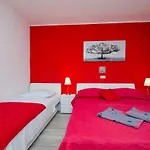 Helena Apartman